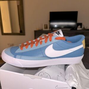 SIZE 10 men's- NIKE BLAZER '77 custom brand new sneakers in box never worn
